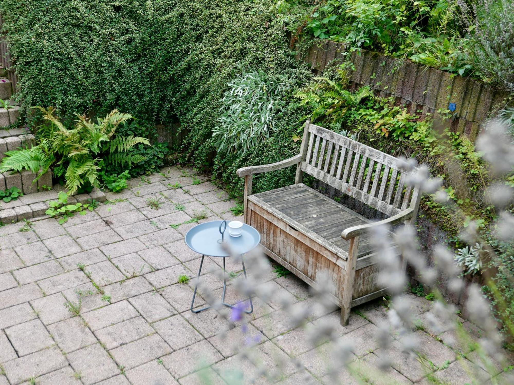 Schoenes Apartment Mit Terrasse Im Steingarten Bad Vilbel Bagian luar foto