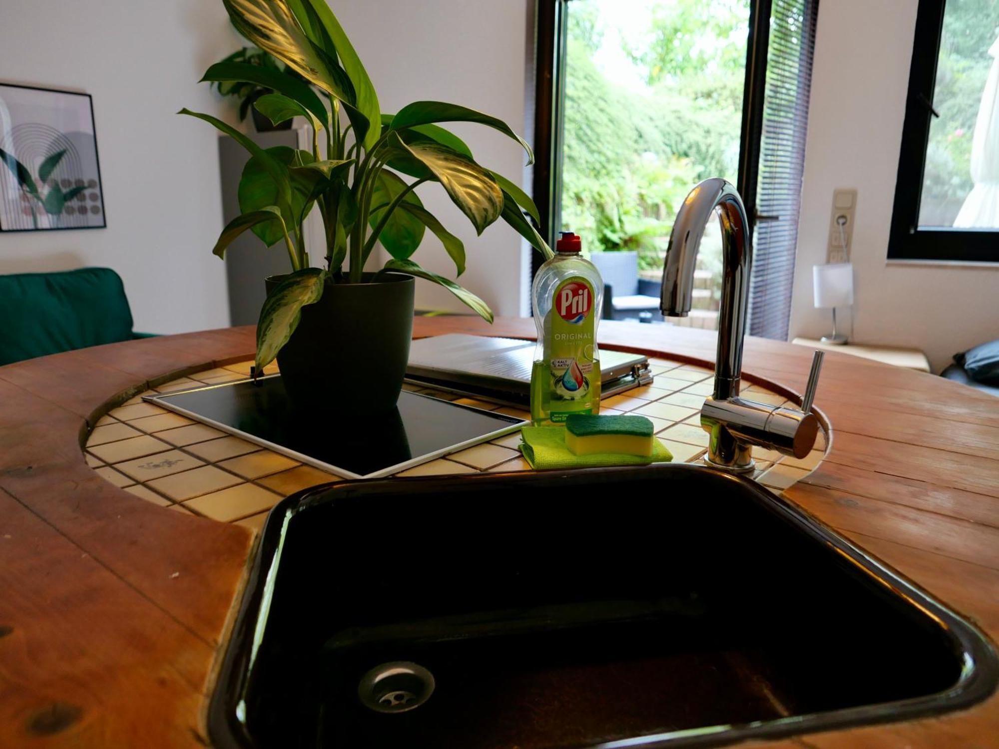 Schoenes Apartment Mit Terrasse Im Steingarten Bad Vilbel Bagian luar foto