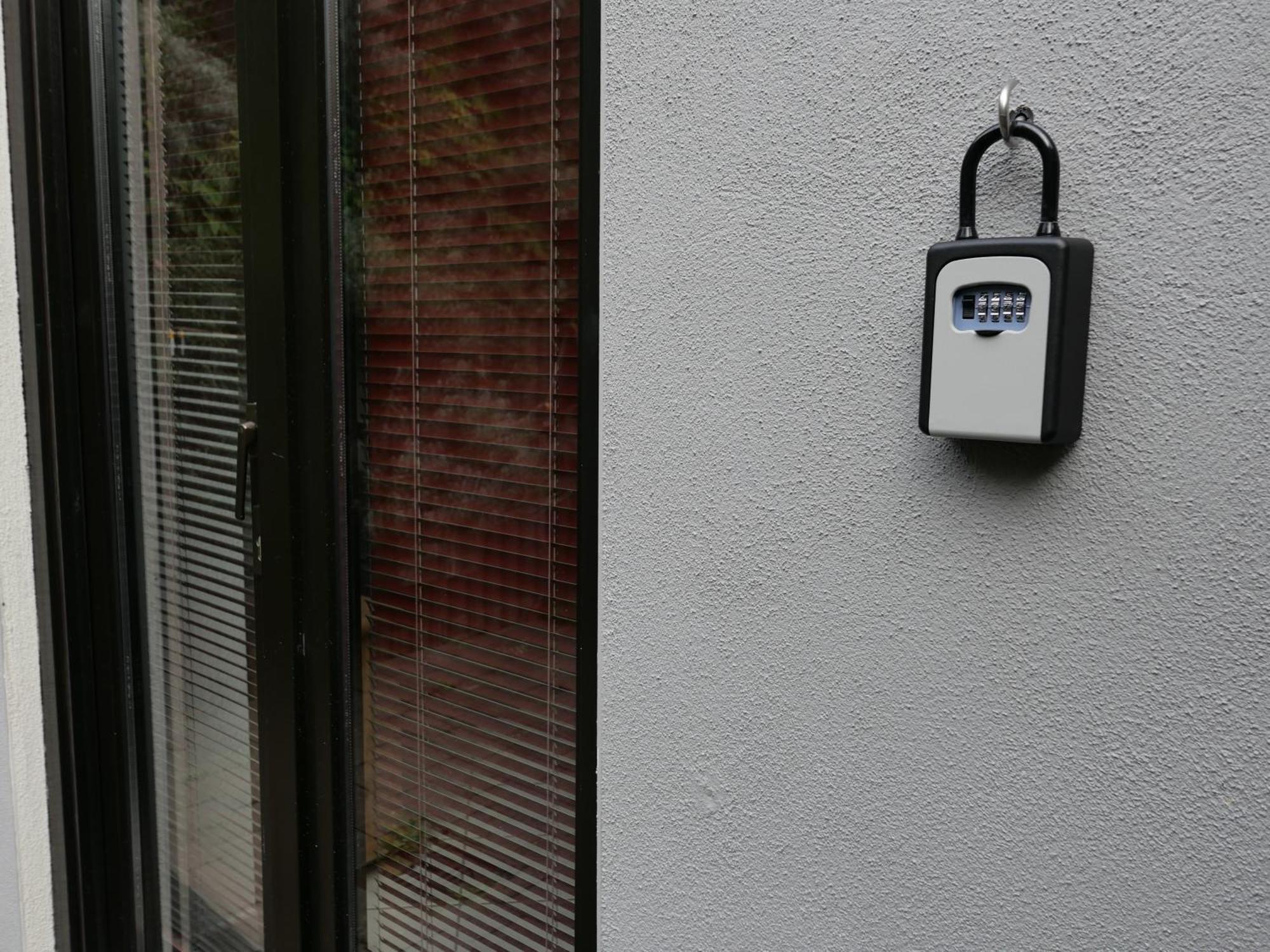 Schoenes Apartment Mit Terrasse Im Steingarten Bad Vilbel Bagian luar foto